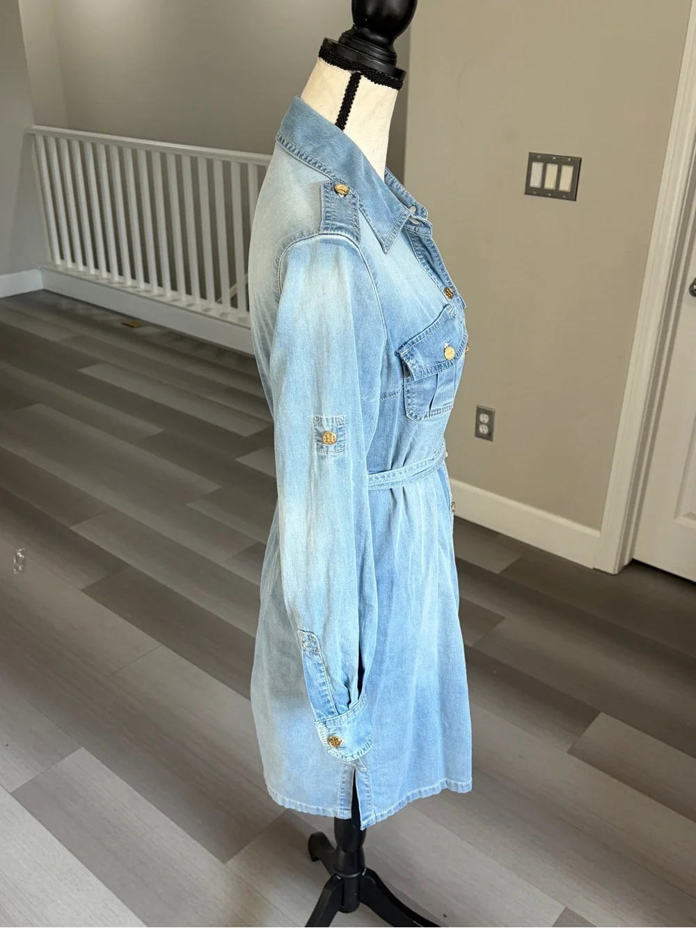 ✨Tory Burch EUC Brigitte Blue Chambray Belted Shirt Dress w Gold Logo Buttons 💛